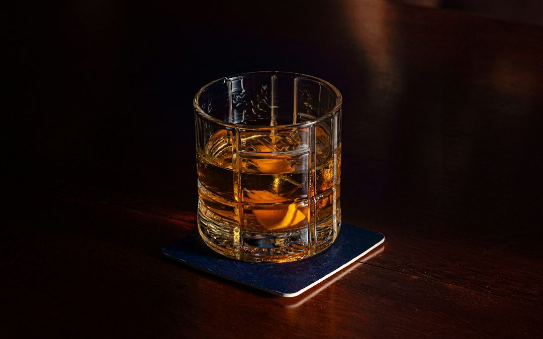 英ボトラーズ「Whisky Craft」、21年熟成ハイランドモルト「First Light」を定番化　85ポンドで初の通年商品